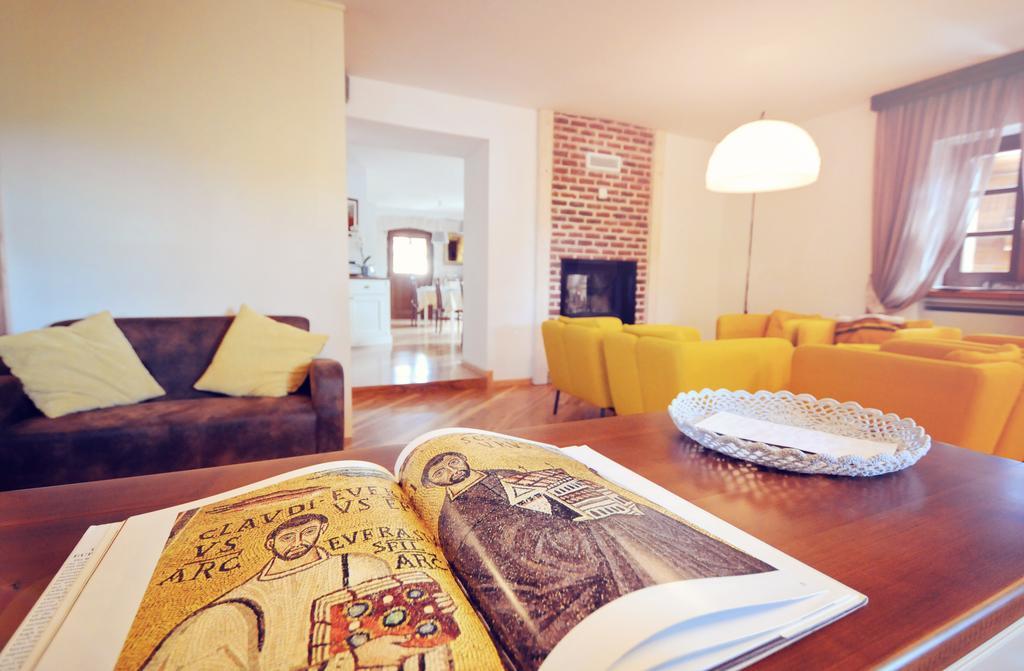 Bed & Breakfast Korta Gira Buici  Экстерьер фото